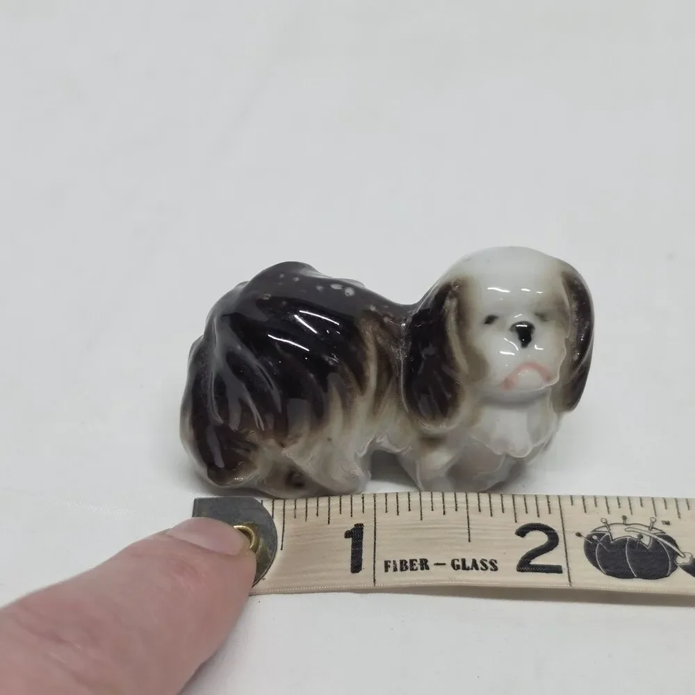 Vintage pekinese dog